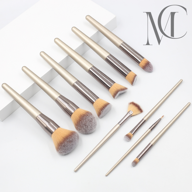 Champagne makeup brush set Champagne makeup brush set