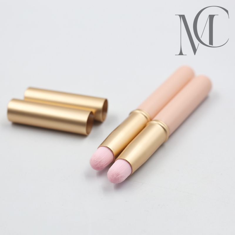 custom single Light pink lip brush custom single Light pink lip brush