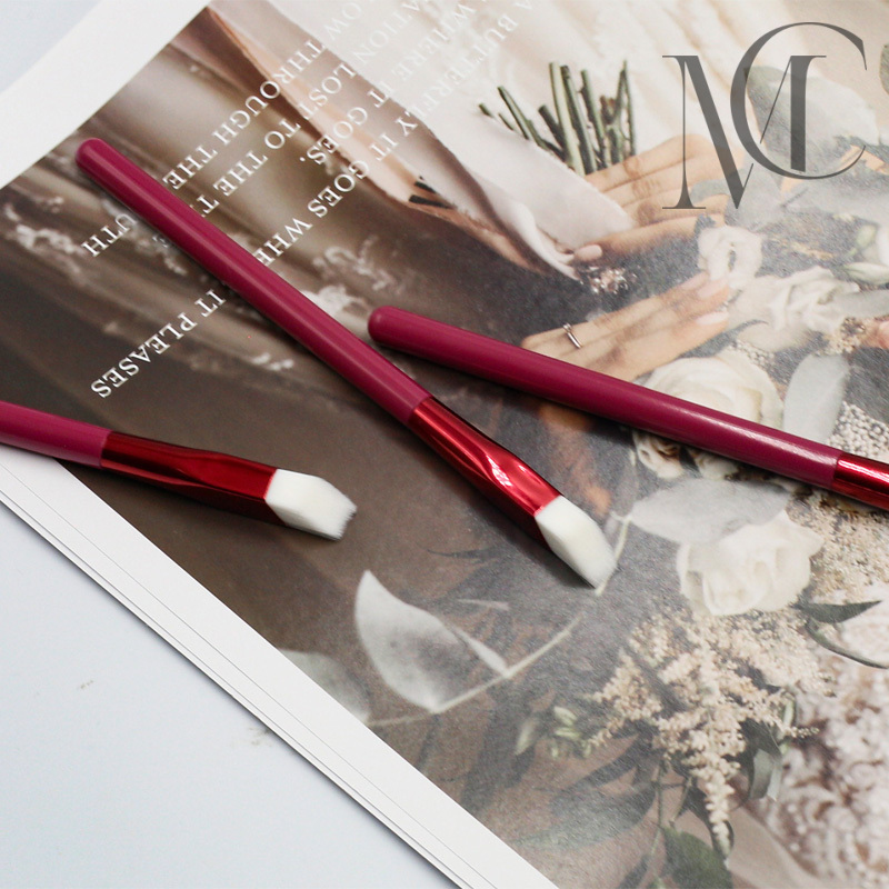 Square eyebrow brushes Square eyebrow brushes