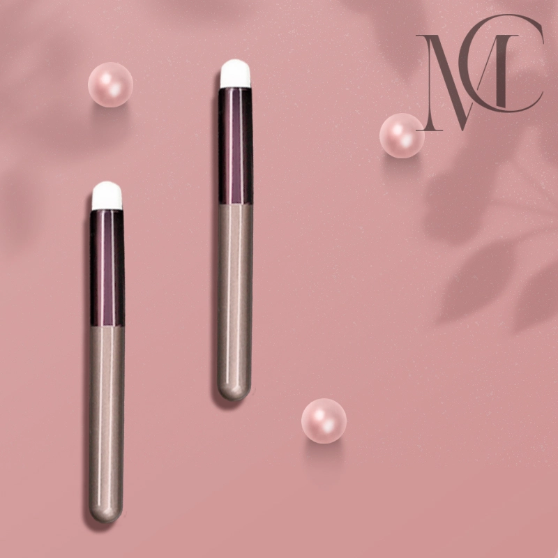 custom Small lip brush