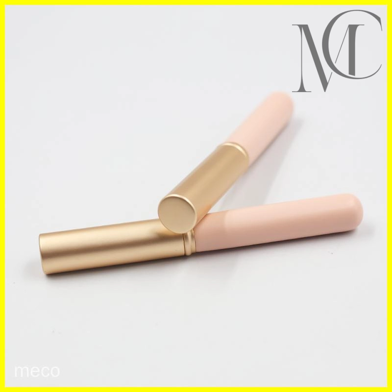 single Light pink lip brush