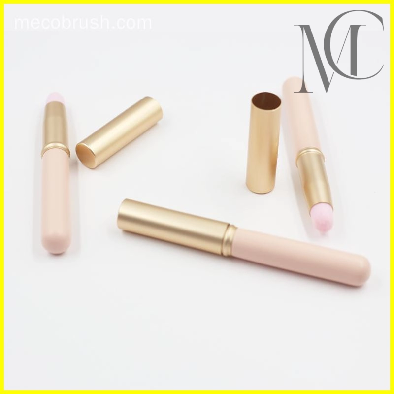 custom Light pink lip brush