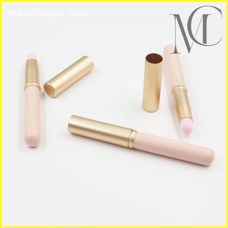 custom Light pink lip brush