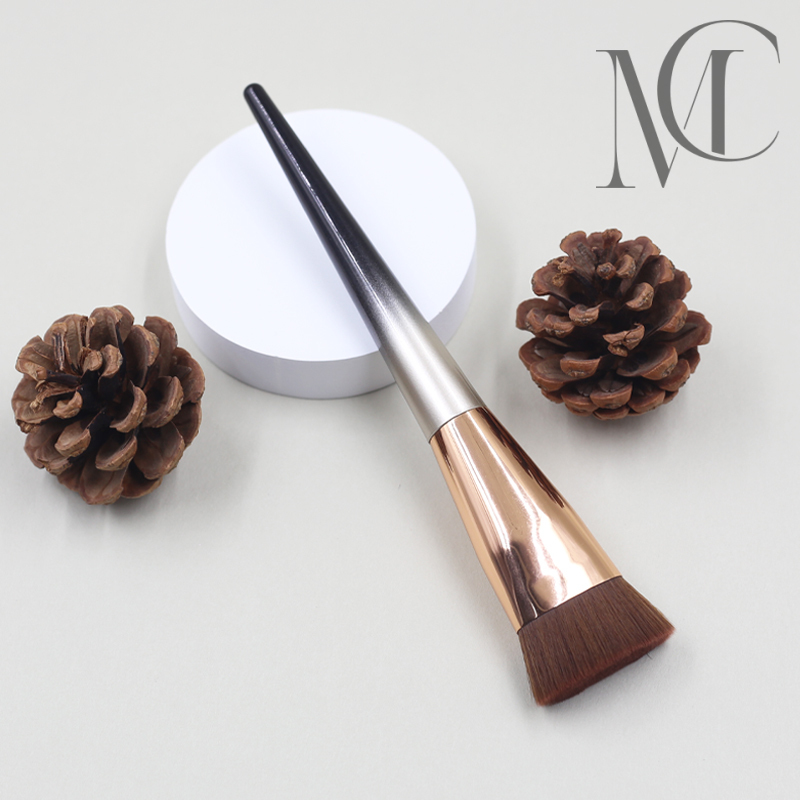 Flat foundation brushes Flat foundation brushes