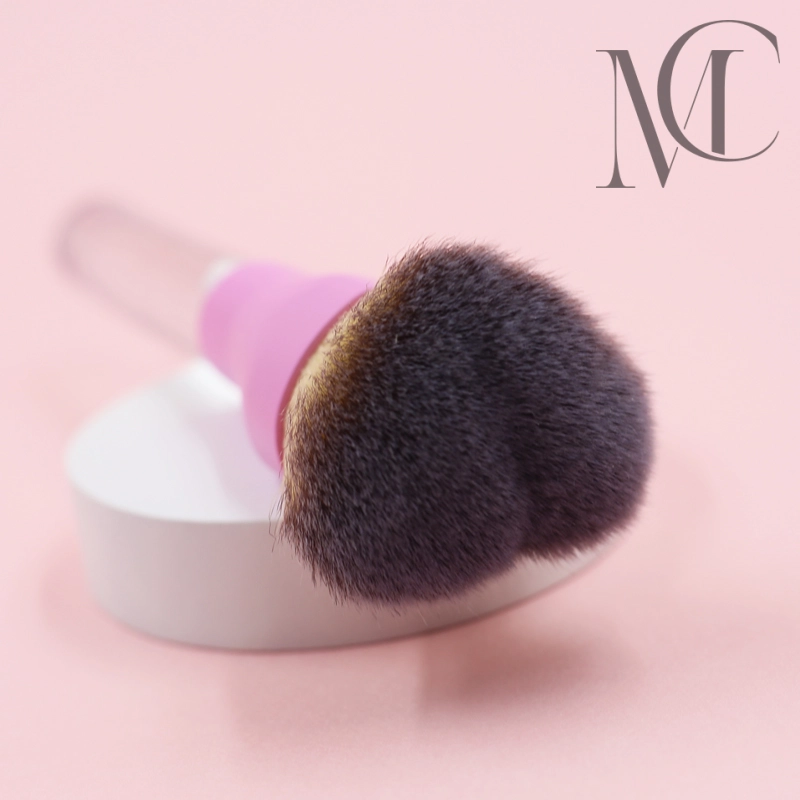 Heart-shaped foundation brushes