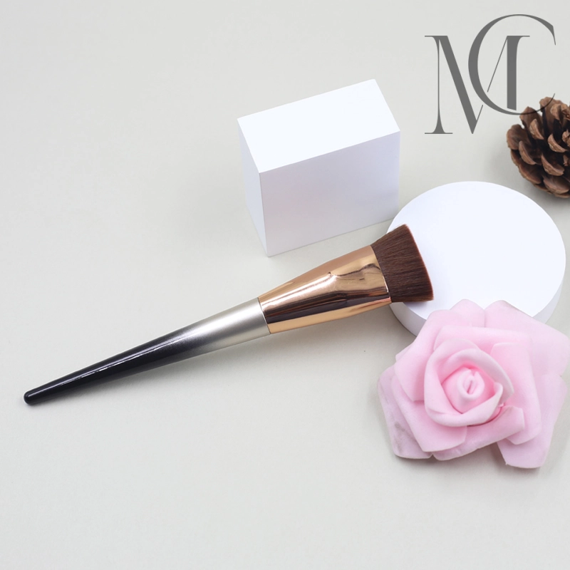 Delicate flat foundation brush