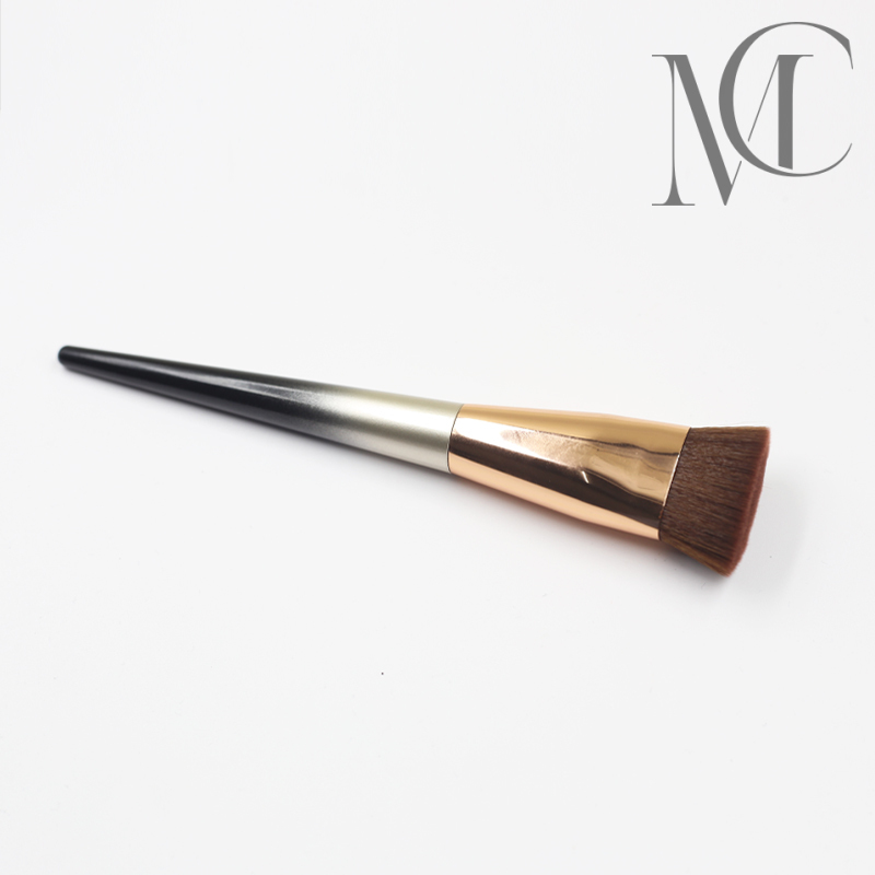 Two-color flat foundation brushes Two-color flat foundation brushes