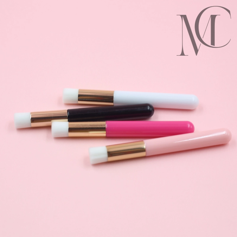 Multi-color small flat brushes